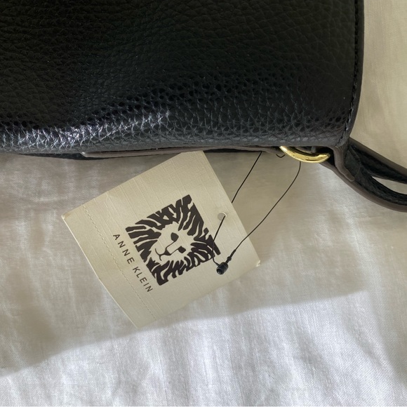 Brand new Anne Klein black leather bag - Picture 11 of 11